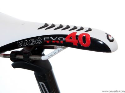 Седло Prologo NAGO EVO TRI 40 White