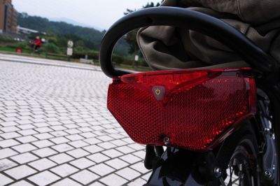 Велофонарь задний на багажник D-Light CG-409R AUTO I-409R AUTO
