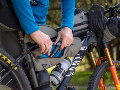 Велосумка на раму TOPEAK MIDLOADER FRAME MOUNT BIKEPACKING BAG 4.5L GREEN TBP-ML5G